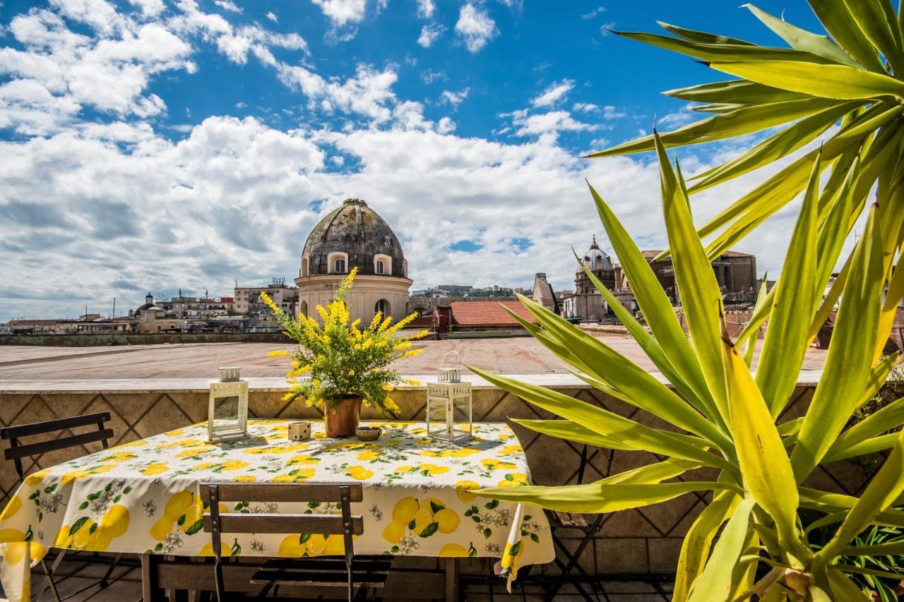 Apartamento Relais Old Naples From A Terrace Exterior foto