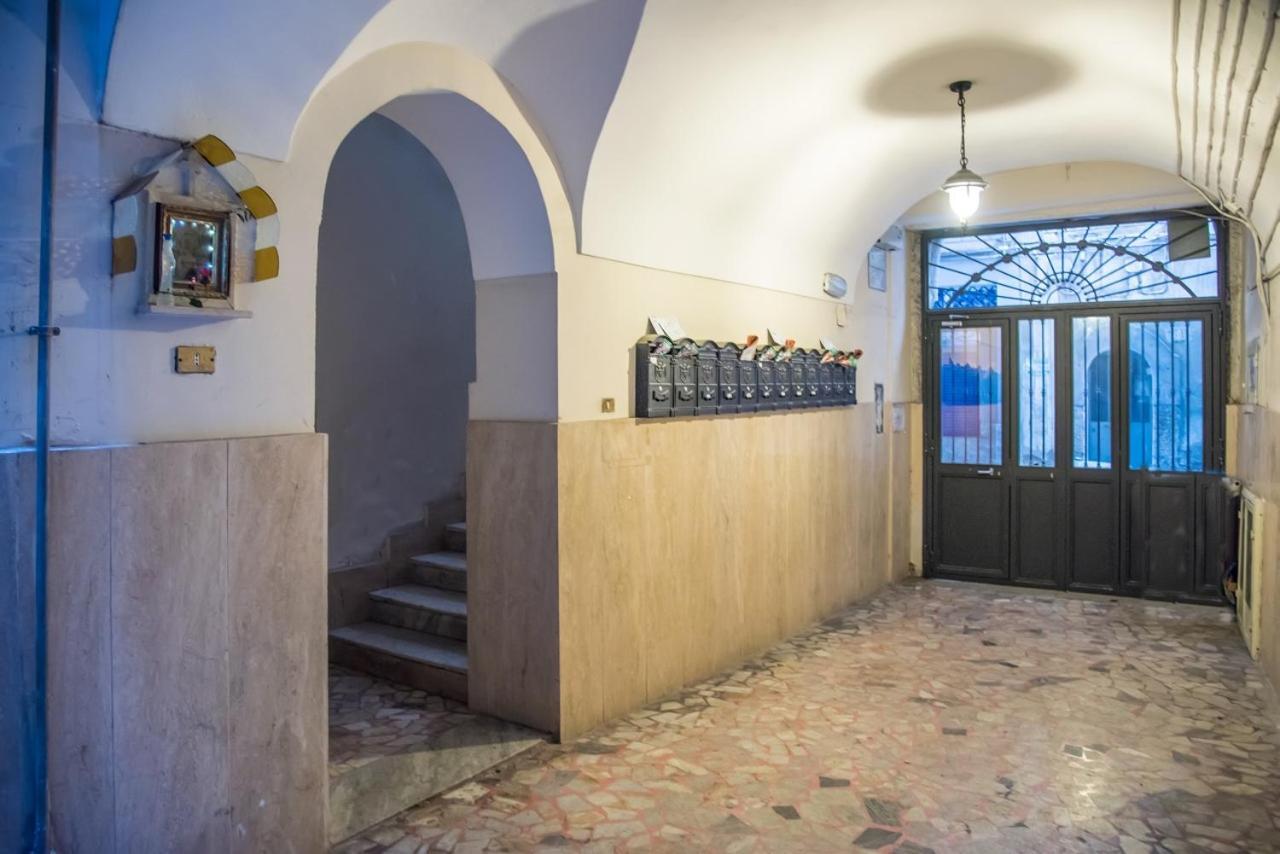 Apartamento Relais Old Naples From A Terrace Exterior foto