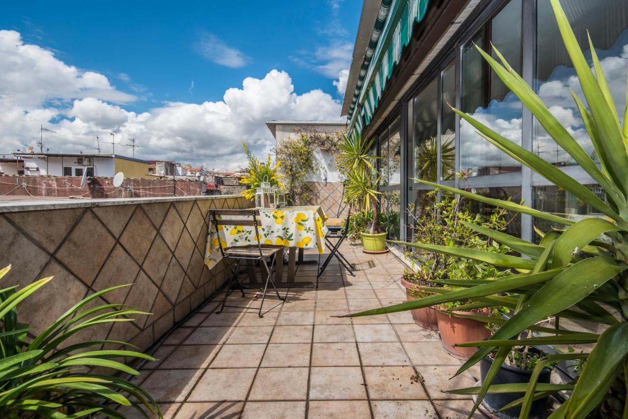 Apartamento Relais Old Naples From A Terrace Exterior foto